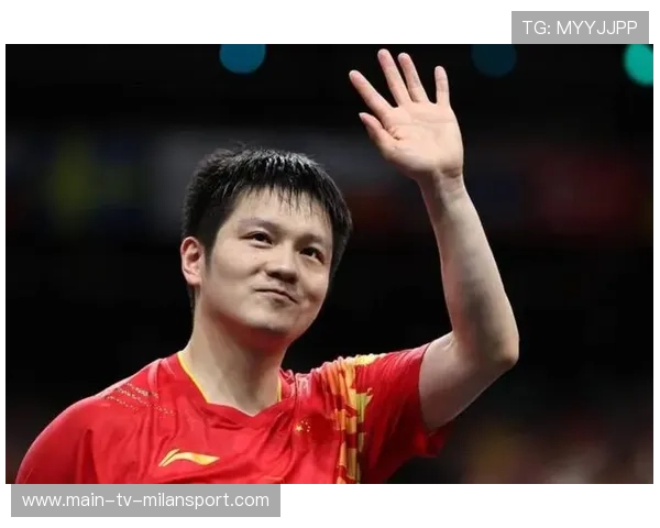 樊振东现场观赛英超，称小胖笑容灿烂令人印象深刻，樊振东比赛